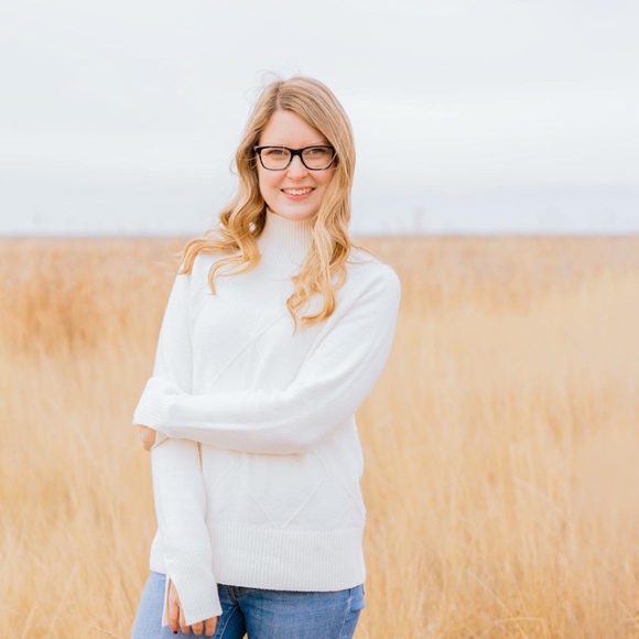 Meet your Posher, Alexis - Picture 1 of 1